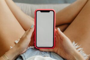 Uz online sms ljubavni oglasnik pronađite svoju srodnu dušu